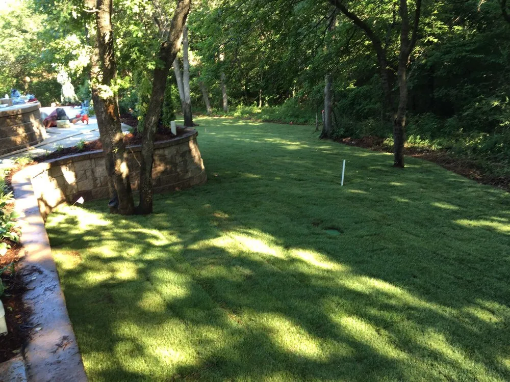 Custom garden landscaping experts serving El Reno, OK - Estrada Sod Installation