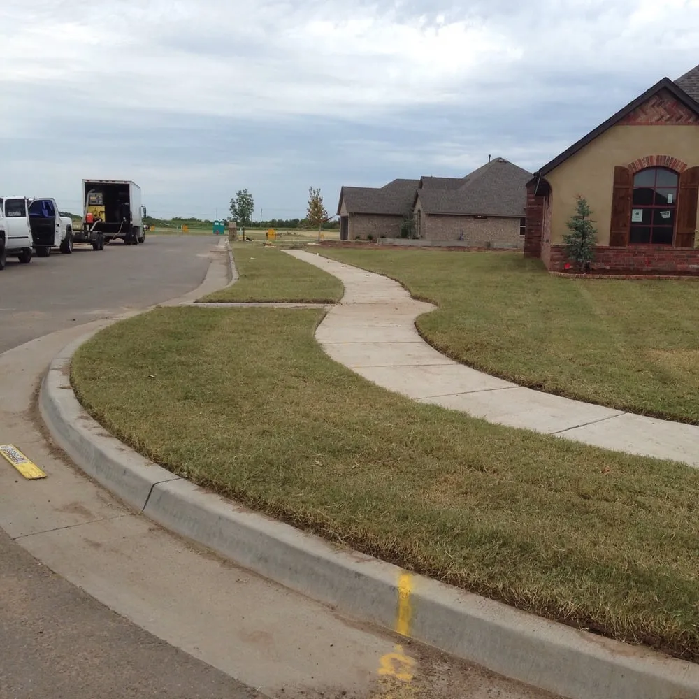 Custom residential landscaping experts serving El Reno, OK - Estrada Sod Installation