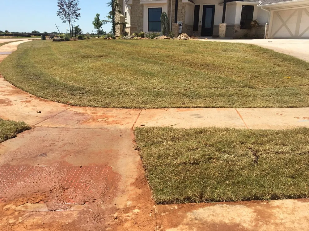 Custom landscape installation experts serving El Reno, OK - Estrada Sod Installation