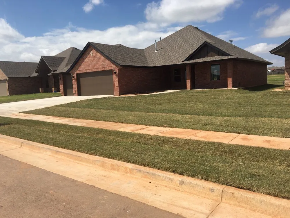 Custom garden landscaping in El Reno, OK - Estrada Sod Installation