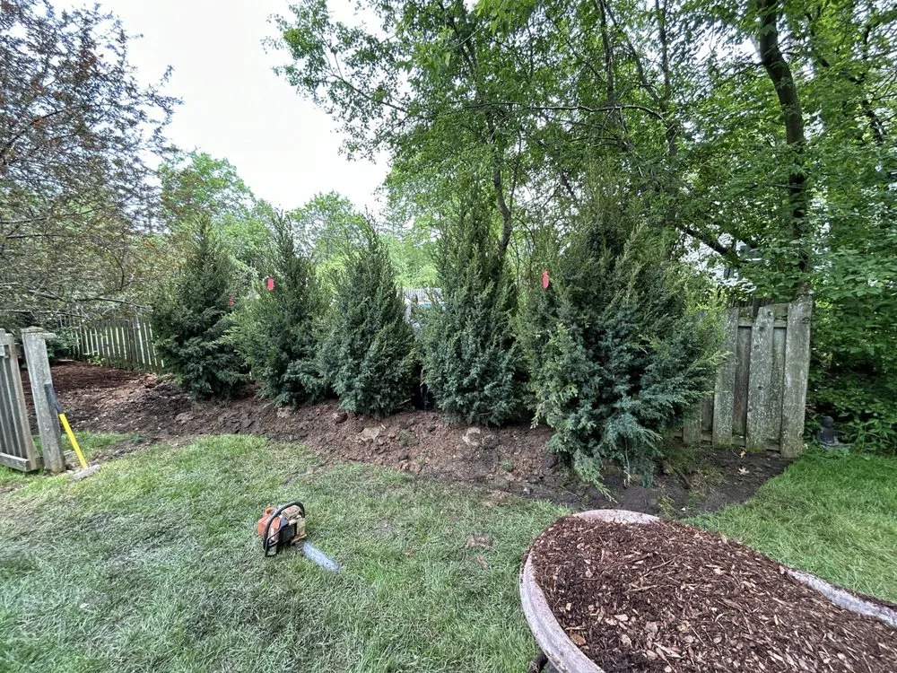 Professional yard maintenance in Milwaukee, WI - Estradas Landscaping