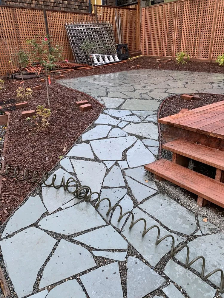 Reliable yard maintenance for year-round maintenance across San Rafael, CA - Estrada’s Landscaping Services