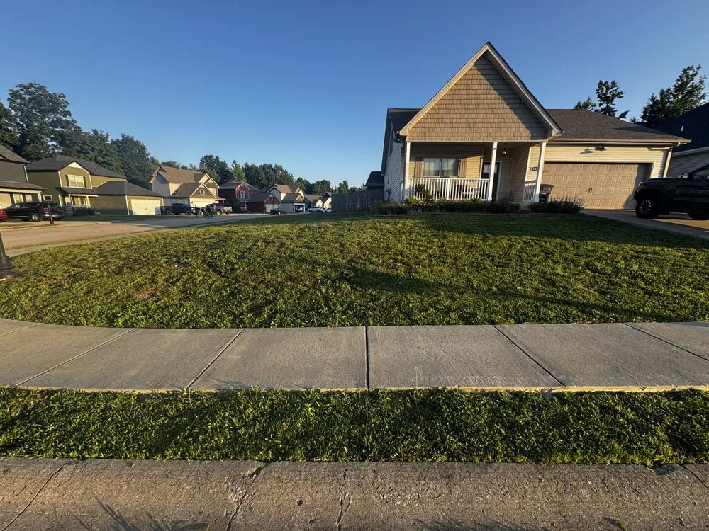 Affordable landscape design experts serving Clarksville, TN - Estrada’s Lawn Care