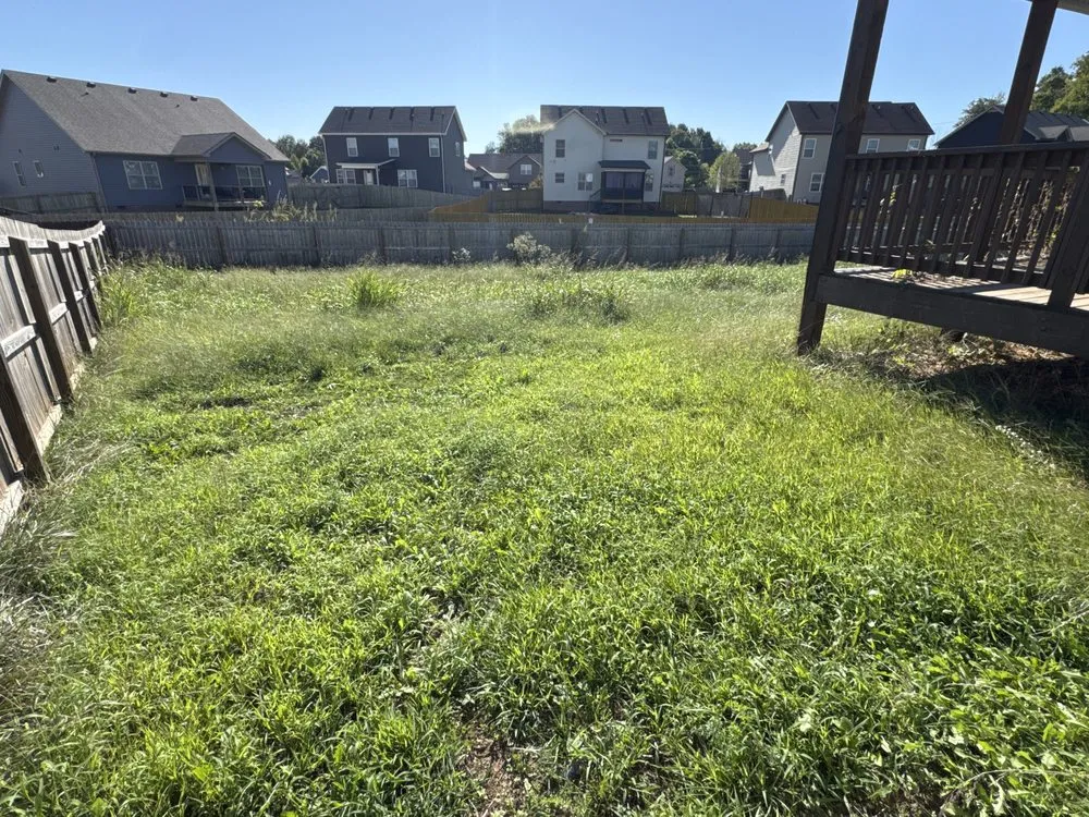 Reliable residential landscaping in Clarksville, TN by Estrada’s Lawn Care