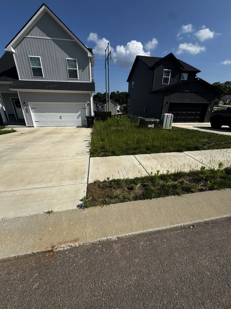 Local yard maintenance for year-round maintenance in Clarksville, TN by Estrada’s Lawn Care