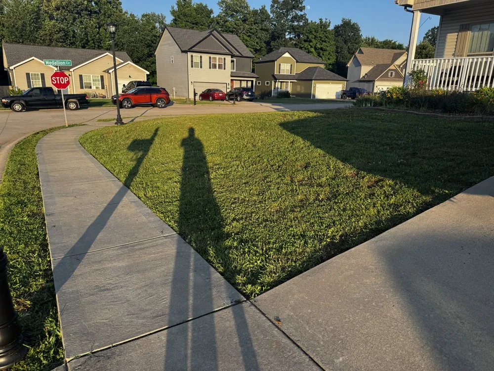 Top-rated landscaping services experts serving Clarksville, TN - Estrada’s Lawn Care