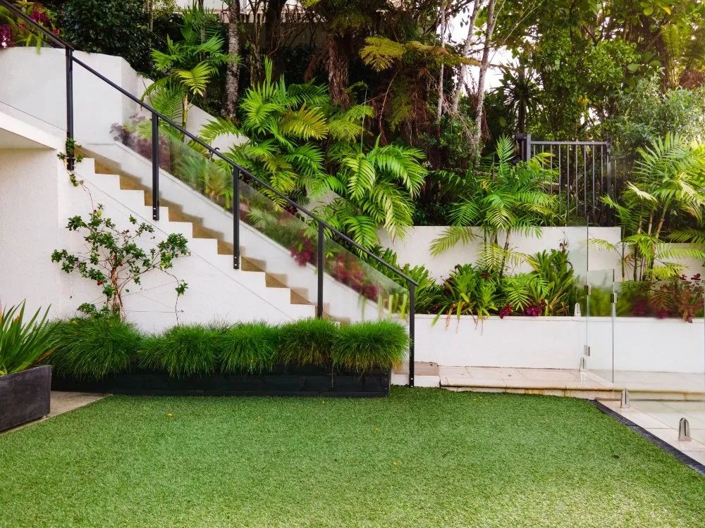 Expert landscape installation in Hallandale, FL - Estrella's Beautiful Landscaping