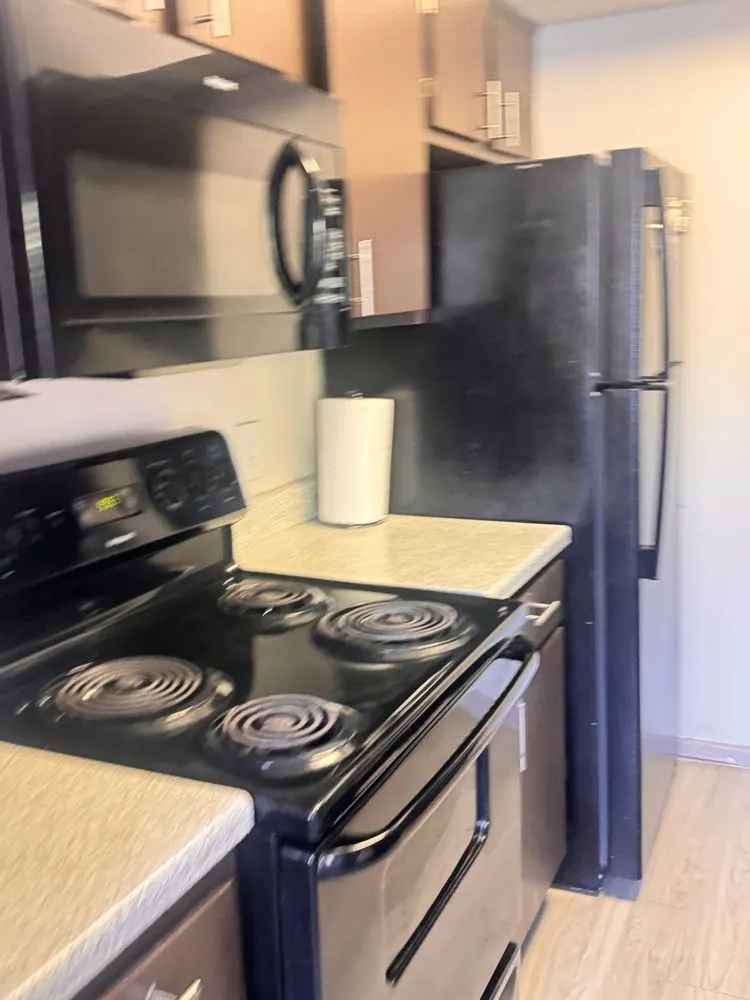 Expert lawn care service in Mansfield, TX - ESZU Cleaning Services