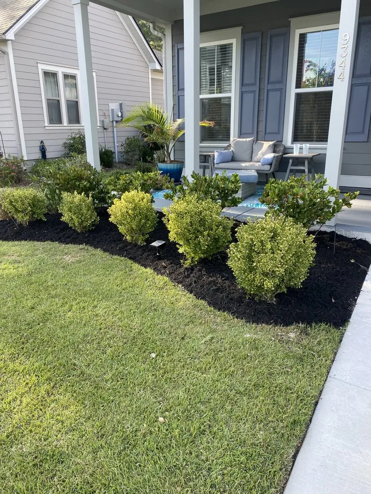 Reliable lawn mowing service with custom design across Shallotte, NC - Et Brothers Landscaping