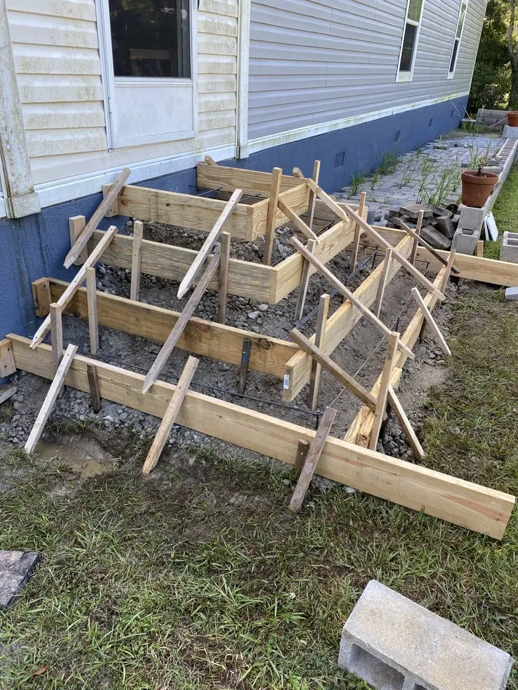 Trusted yard cleanup service for residential properties across Shallotte, NC - Et Brothers Landscaping