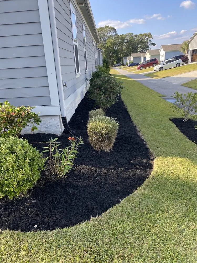 Top-rated yard cleanup service for beautiful yards in Shallotte, NC by Et Brothers Landscaping