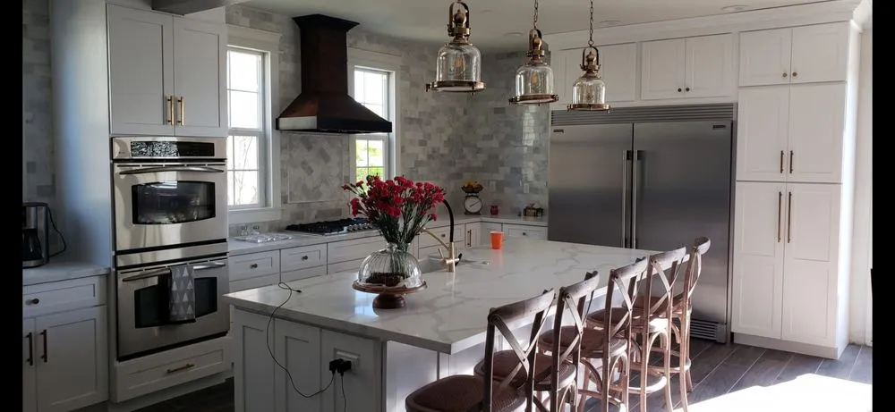 Custom garden landscaping for beautiful yards across Calabasas, CA - ET Construction