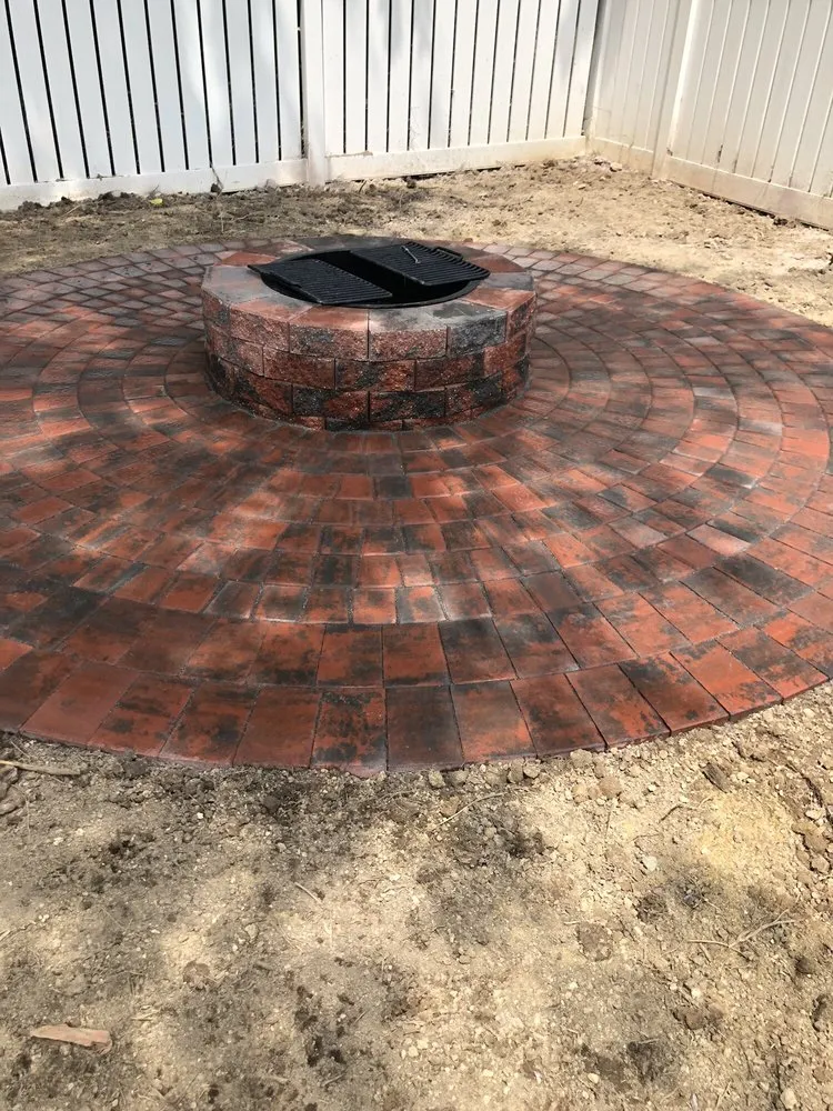 Local yard cleanup service in Manassas, VA by ET General Contractor