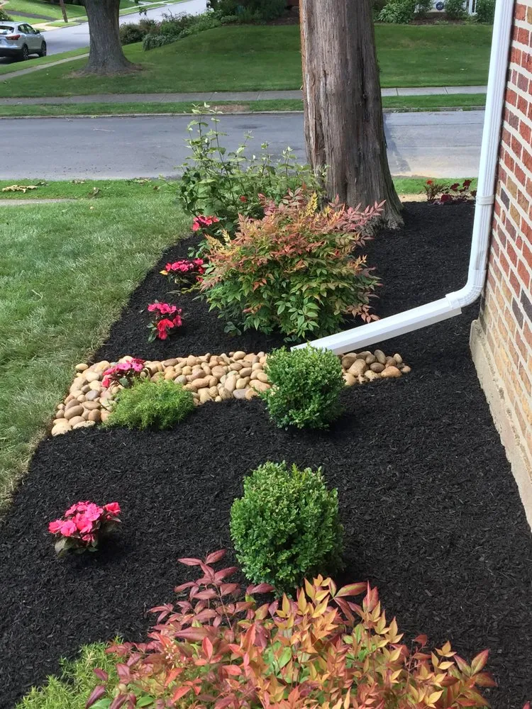 Expert yard maintenance in Ridley Park, PA - ET Landscaping
