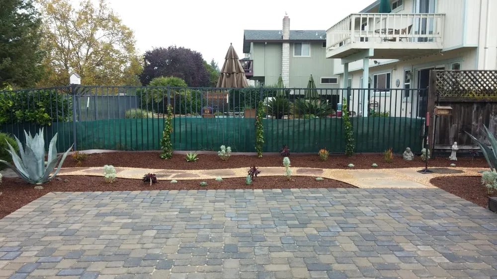 Local yard maintenance for beautiful yards across Sonoma, CA - Eternal Landscape Solutions