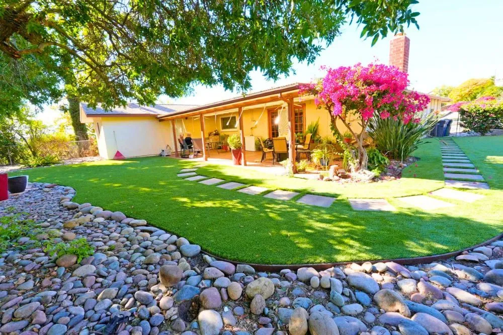Affordable yard maintenance experts serving San Diego, CA - Eternal Turf & Pavers