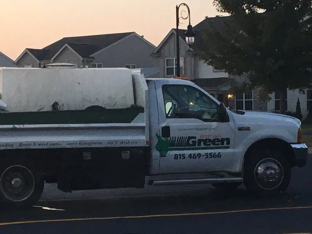 Trusted lawn mowing service in Frankfort, IL by Eternally Green Lawn Care