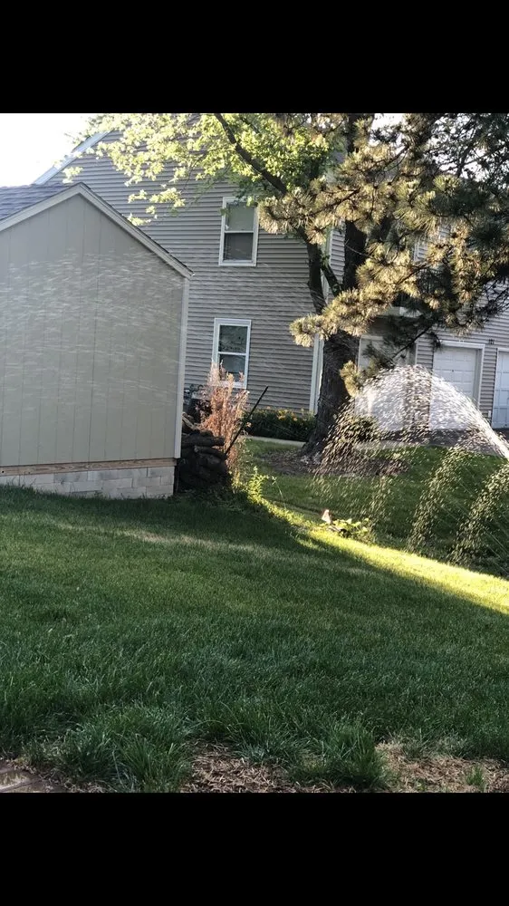 Affordable lawn care service with custom design in Frankfort, IL by Eternally Green Lawn Care