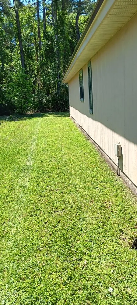 Professional garden landscaping in Glen Saint Mary, FL - Ethans Home Improvments And Lawn Service