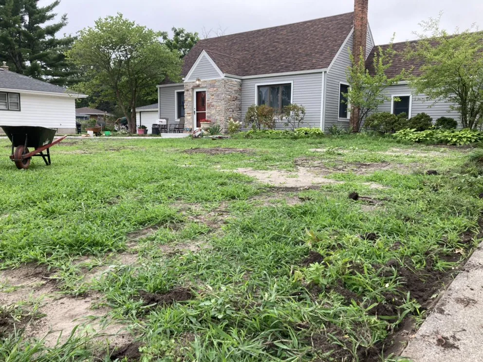 Reliable lawn mowing service near you in Hammond, IN by Ethan's Landscaping & Brickpaving