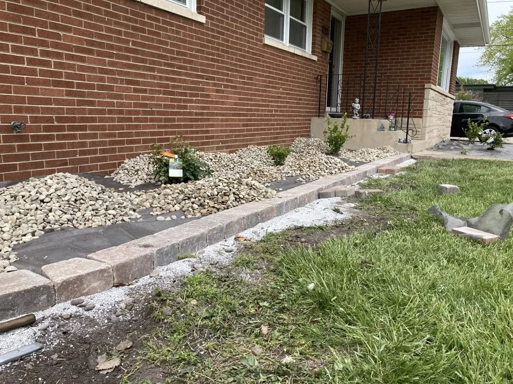 Custom landscaping services for beautiful yards in Hammond, IN by Ethan's Landscaping & Brickpaving