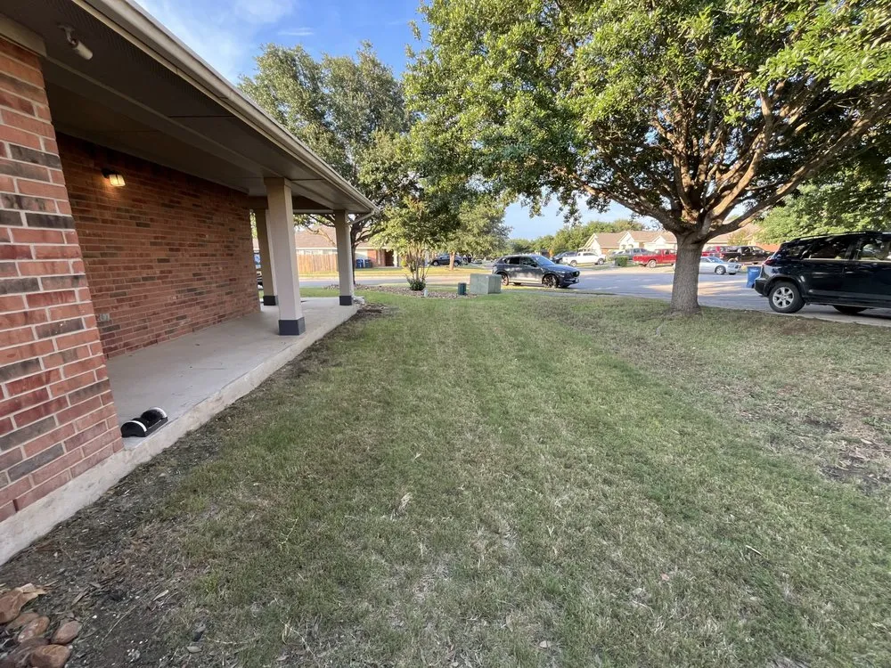 Professional garden landscaping in New Braunfels, TX - Ethan's Lawn Care