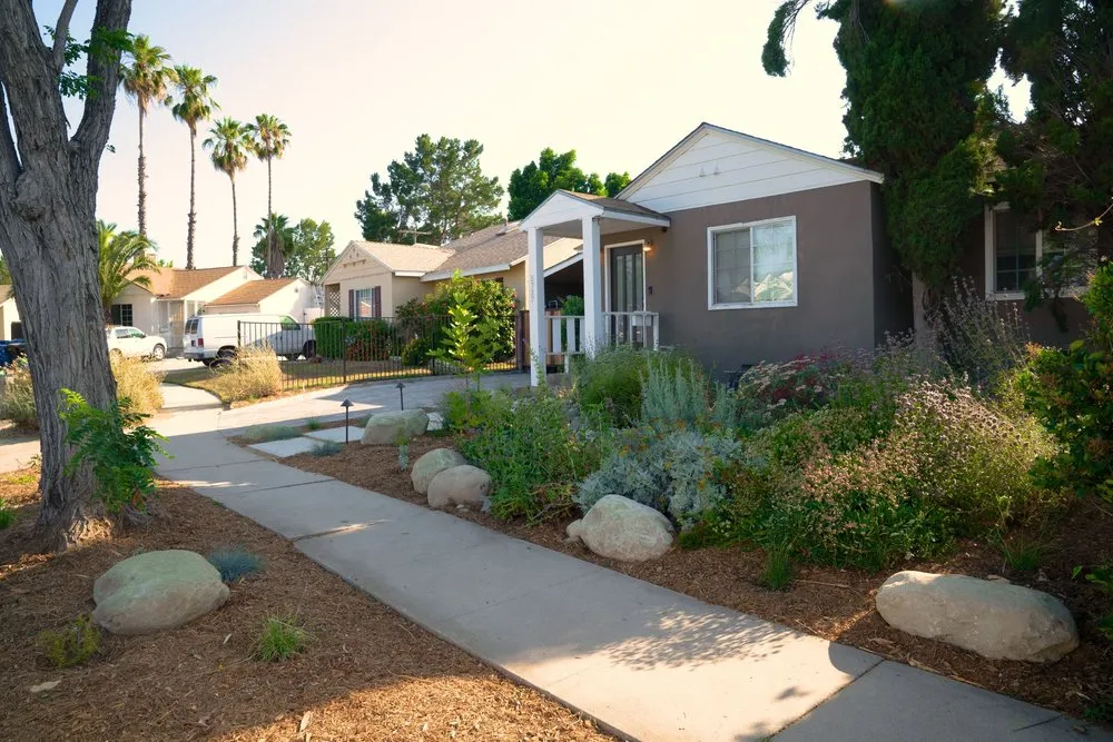 Expert garden landscaping experts serving Los Angeles, CA - Ethoscapes Design and Build