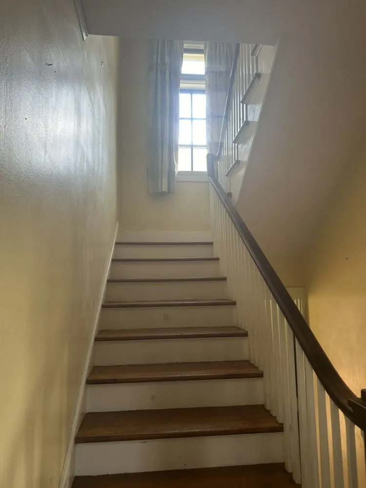 Professional garden landscaping for homes in Terre Haute, IN by Etta’s crew cleaning service