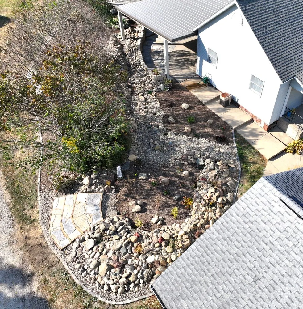 Affordable yard cleanup service in Anamosa, IA - Etten Greens