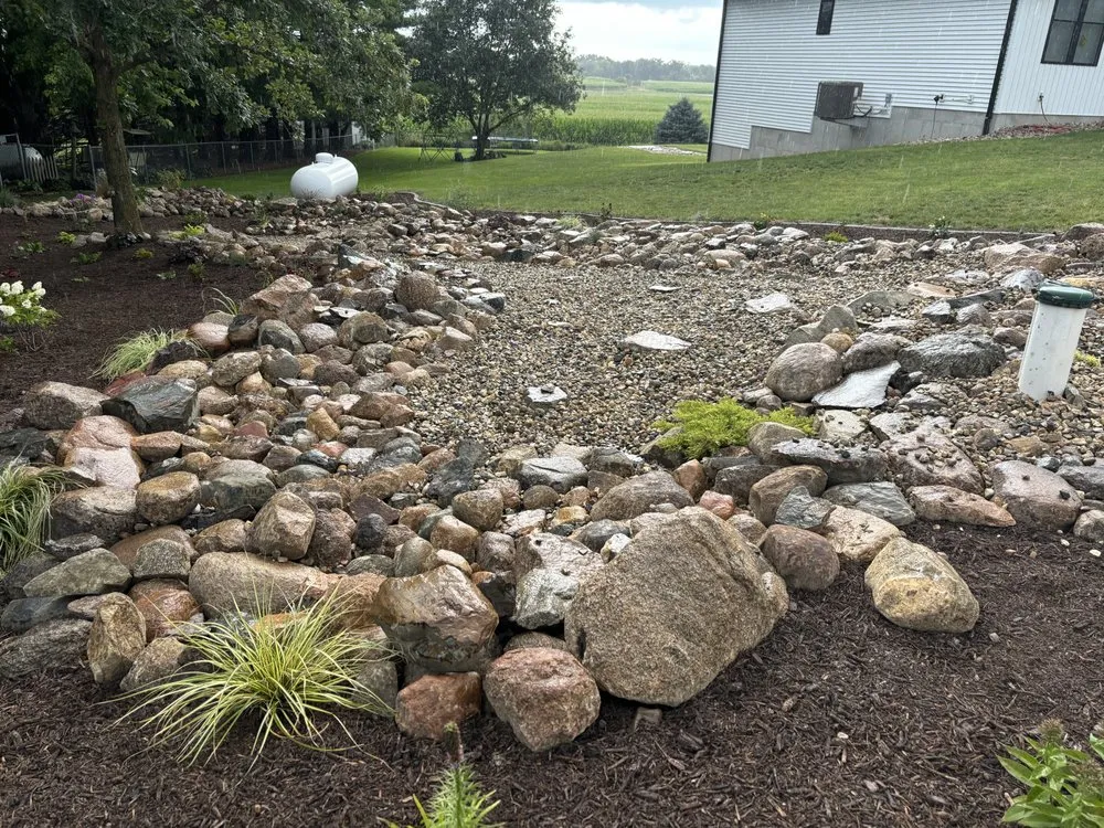 Local lawn care service in Anamosa, IA - Etten Greens