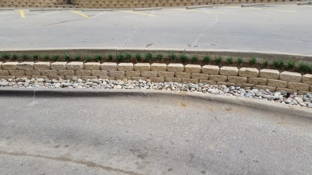 Affordable garden landscaping in Coppell, TX by Eugene B Landscaping