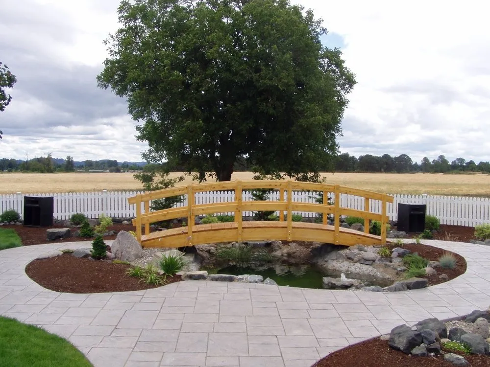 Affordable outdoor landscaping experts serving Eugene, OR - Eugene Landscape & Irrigation