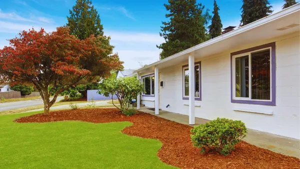 Euless Landscaping Logo