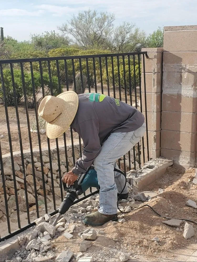 Trusted yard cleanup service in Tucson, AZ - Eunique Desert Landscaping