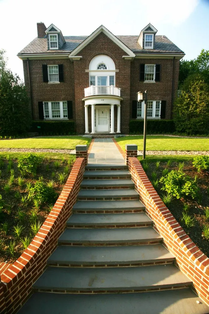 Top-rated lawn mowing service for homes in Lutherville, MD by European Landscapes and Design