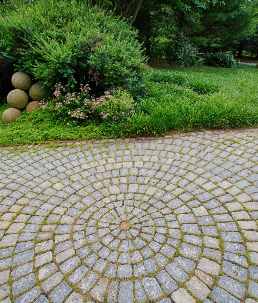 Custom landscaping services experts serving Lutherville, MD - European Landscapes and Design