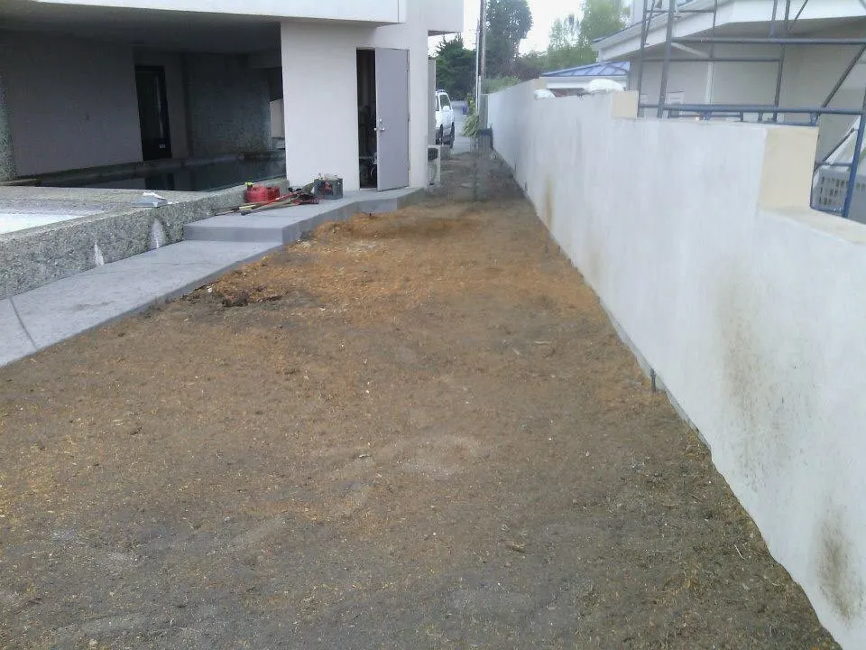 Trusted lawn care service in Watsonville, CA - Ev Construction And Landscaping