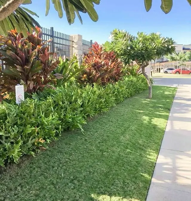 Reliable yard maintenance in Ewa Beach, HI - E&V Landscaping