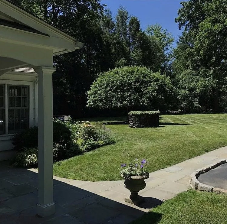 Custom landscaping services in Stamford, CT by EV Landscaping