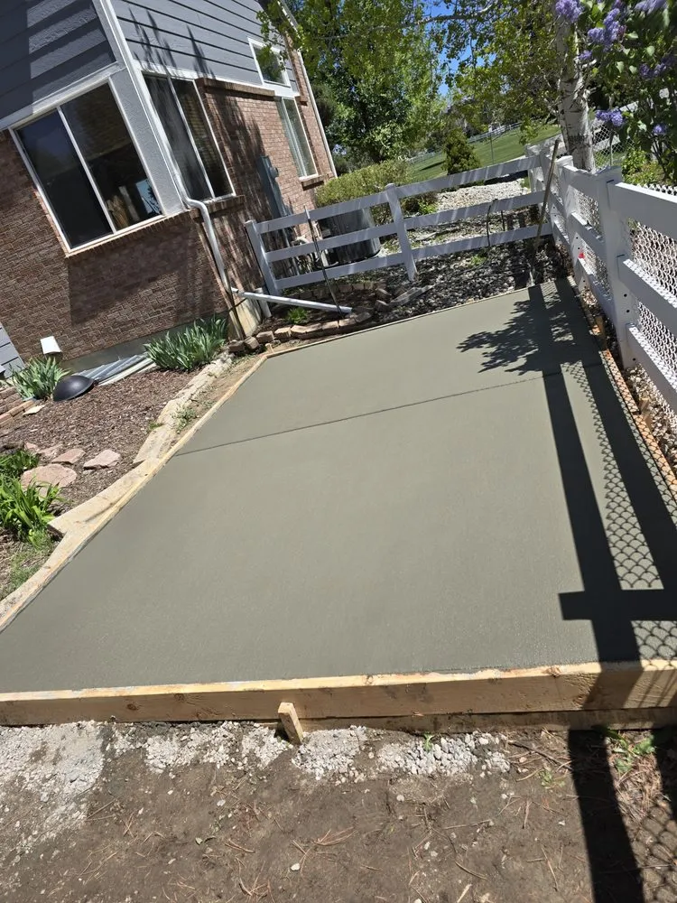 Top-rated yard maintenance near you in Denver, CO by EV Vicion Landscape Y Concrete