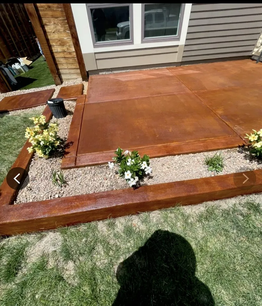 Custom lawn mowing service for beautiful yards in Denver, CO by EV Vicion Landscape Y Concrete