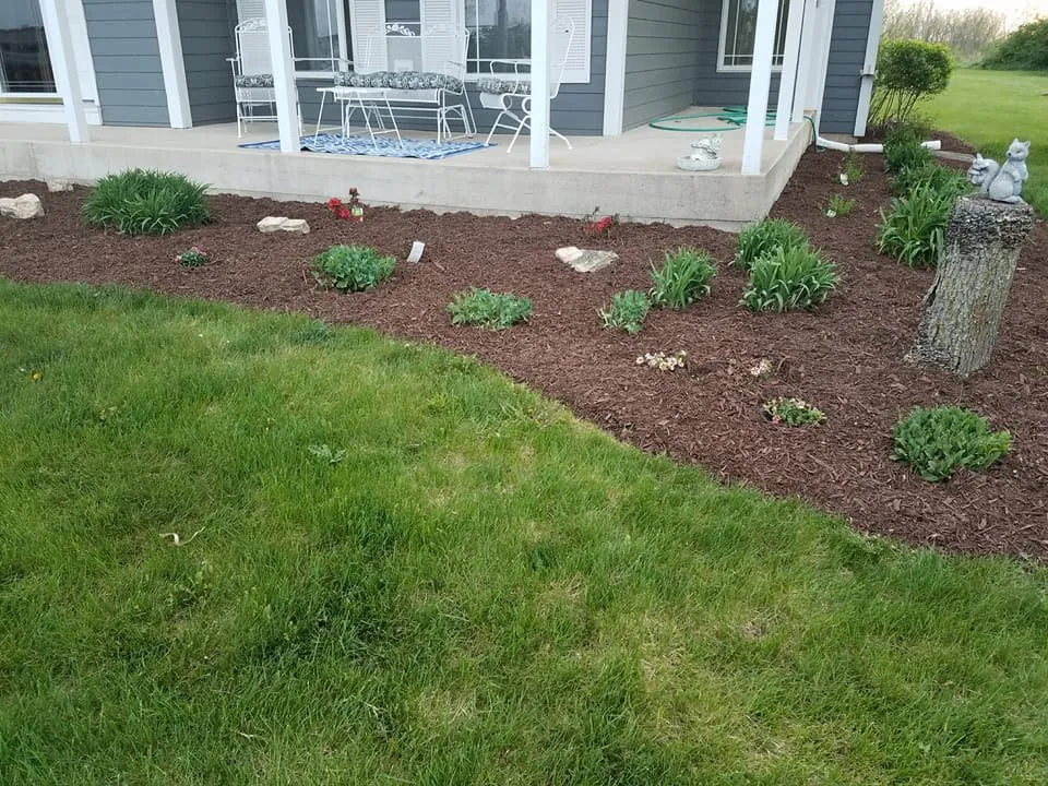 Reliable garden landscaping experts serving West Chicago, IL - Evans & Daughters Landscaping