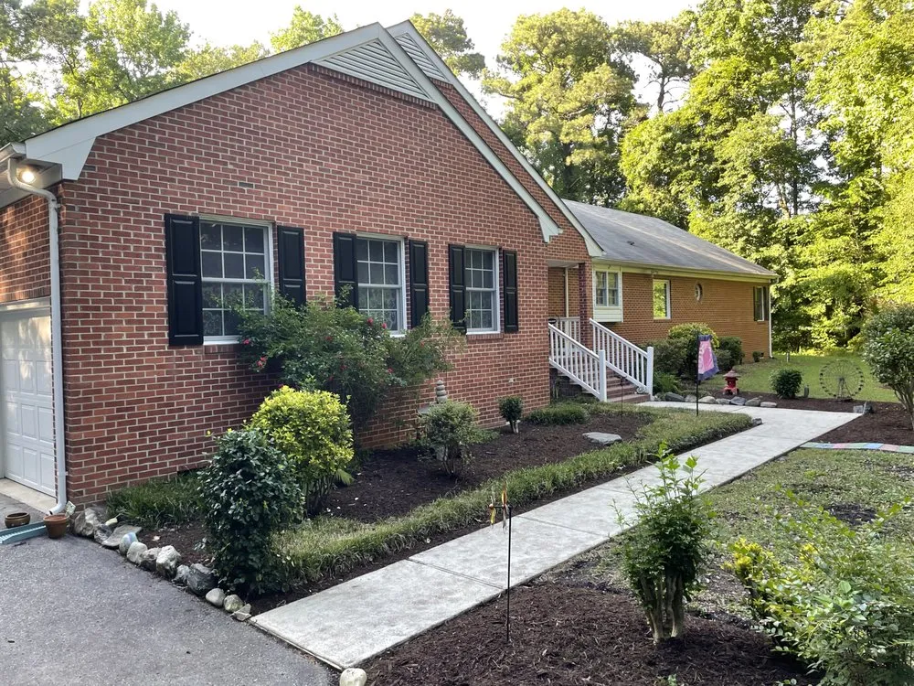 Local landscape installation in Tappahannock, VA - Evan's Fence and Grass