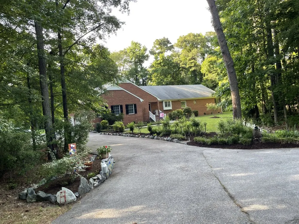 Reliable yard maintenance for year-round maintenance across Tappahannock, VA - Evan's Fence and Grass