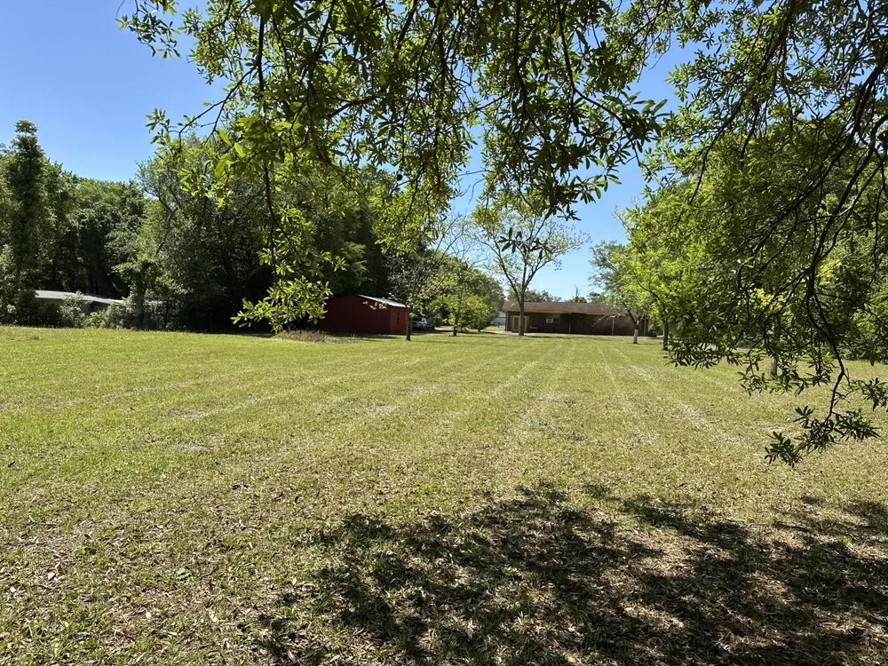 Reliable lawn care service in Pensacola, FL - Evans Landscaping And Lawn Care