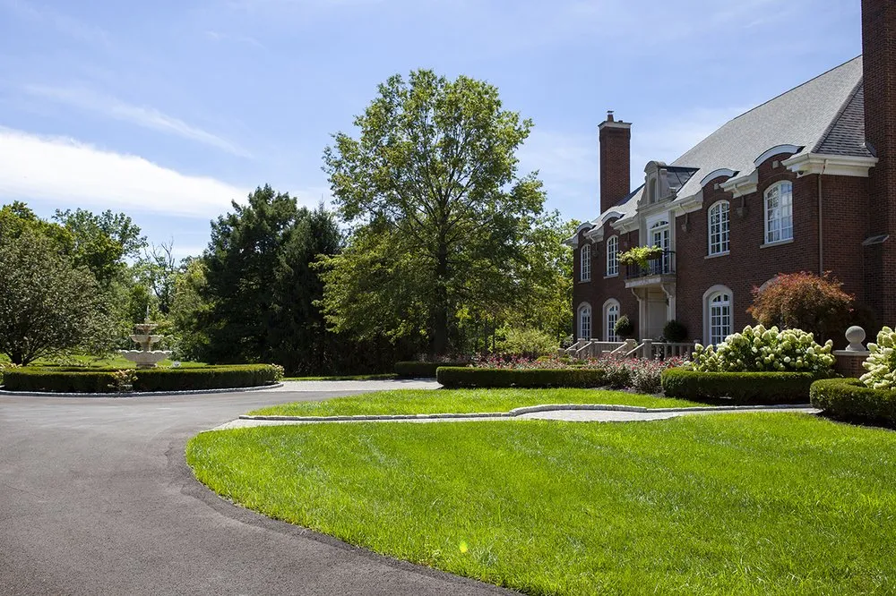 Custom yard cleanup service in Cincinnati, OH by Evans Landscaping