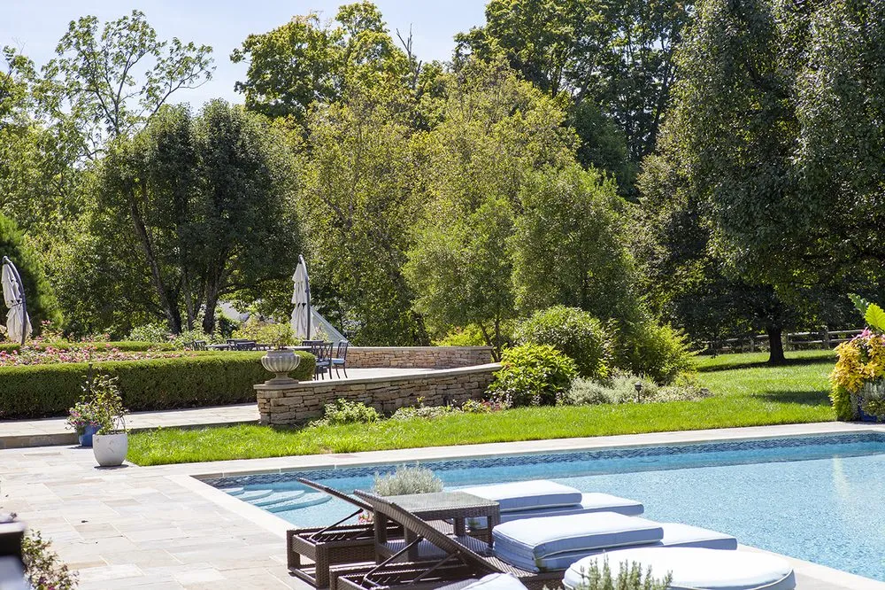 Affordable landscaping services for residential properties in Cincinnati, OH by Evans Landscaping