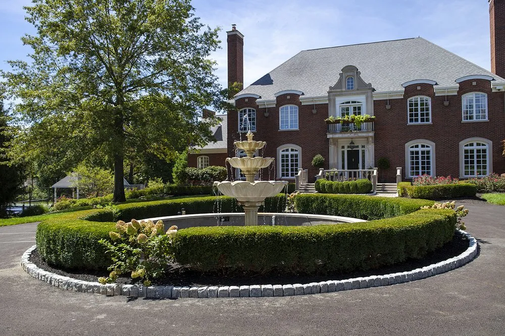 Trusted lawn care service with custom design in Cincinnati, OH by Evans Landscaping