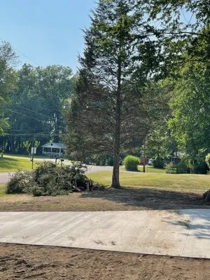 Evans Landscaping Logo