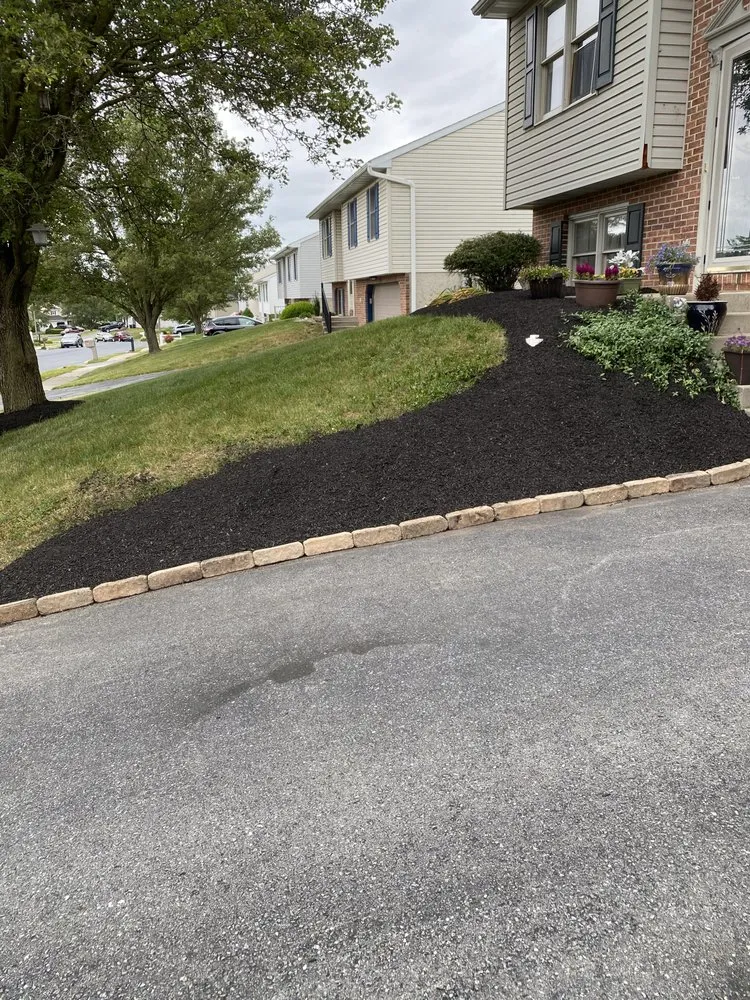 Trusted outdoor landscaping in Elizabethtown, PA by Evan’s Landscaping